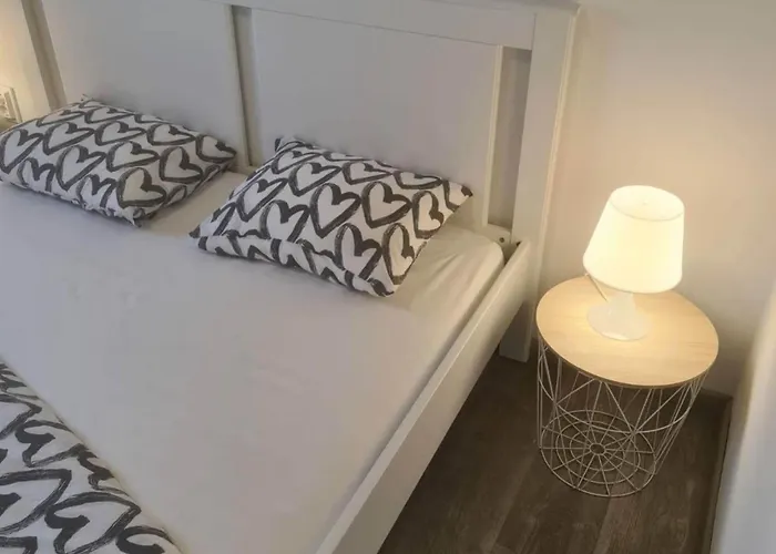 Rubbi - Two Bedroom With Terrace Апартаменты *