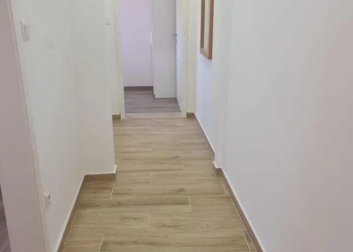 Rubbi - Two Bedroom With Terrace *