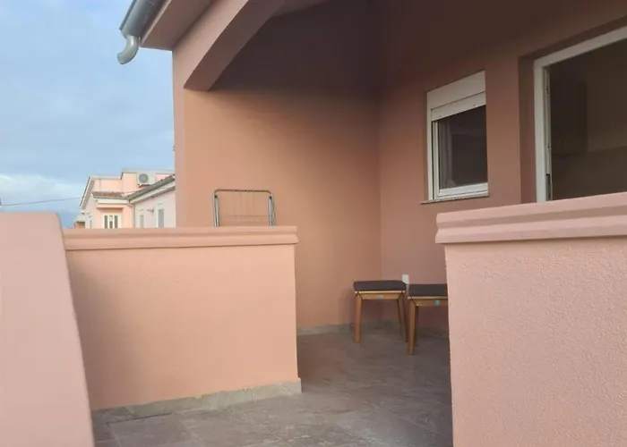 Rubbi - Two Bedroom With Terrace